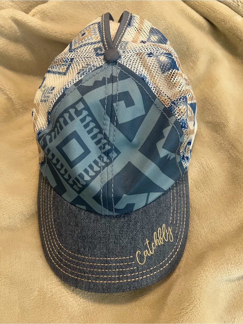 Women’s Catchfly Blue Patterned Trucker Hat with Ponytail opening